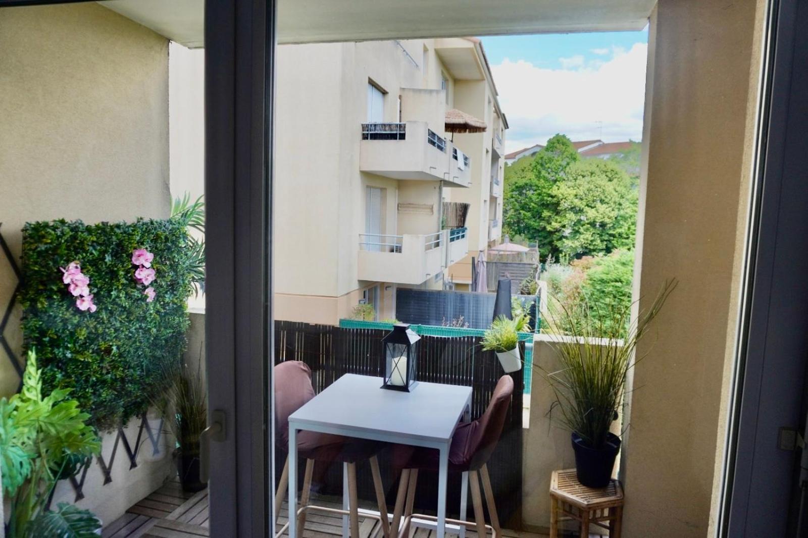 T2 Lumineux Et Piscine Apartment Montpellier Luaran gambar