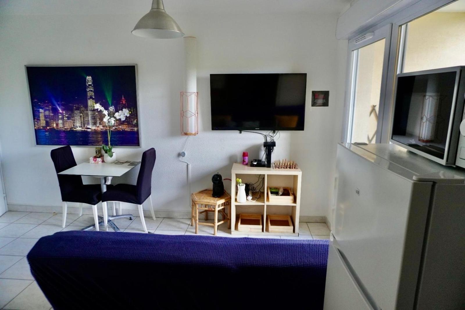 T2 Lumineux Et Piscine Apartment Montpellier Luaran gambar